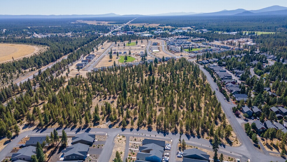 More Photos Of 51950 Huntington Rd, La Pine Land For Sale