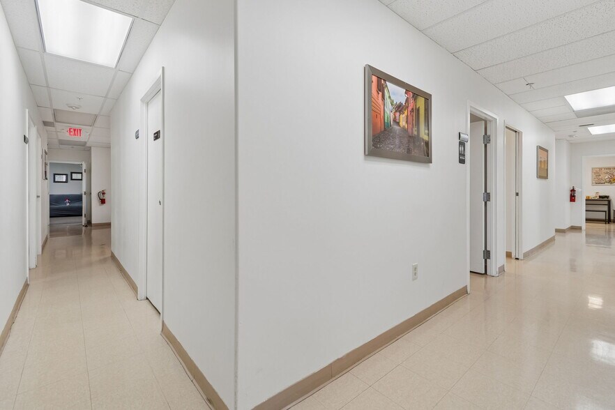 More Photos Of 4700-4708 N Habana Ave, Tampa Medical For Lease