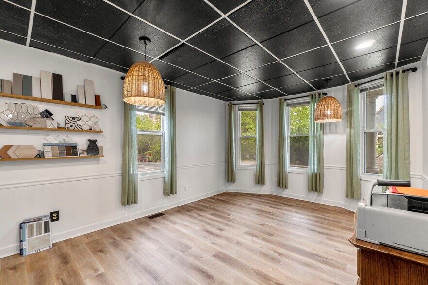 More Photos Of 300 Allegheny Ave, Towson Office For Sale