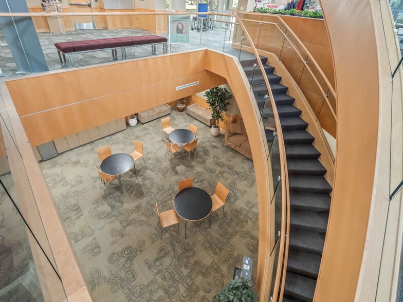 More Photos Of 1455 S Lapeer Rd, Lake Orion Hospital For Lease