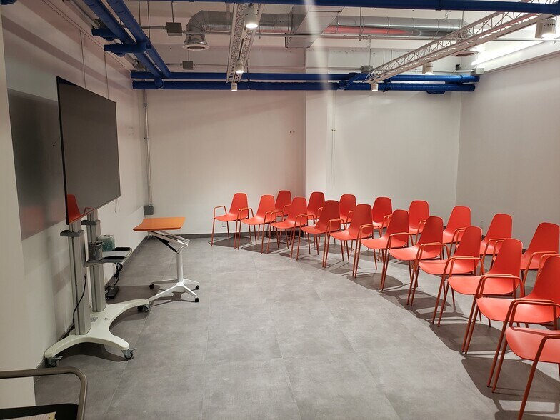 More Photos Of 2450 Hollywood Blvd, Hollywood Loft Creative Space For Sale