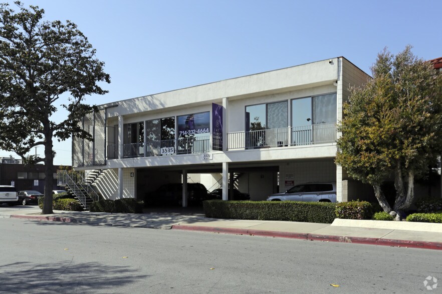 Primary Photo Of 3535 Farquhar Ave, Los Alamitos Office Residential For Lease