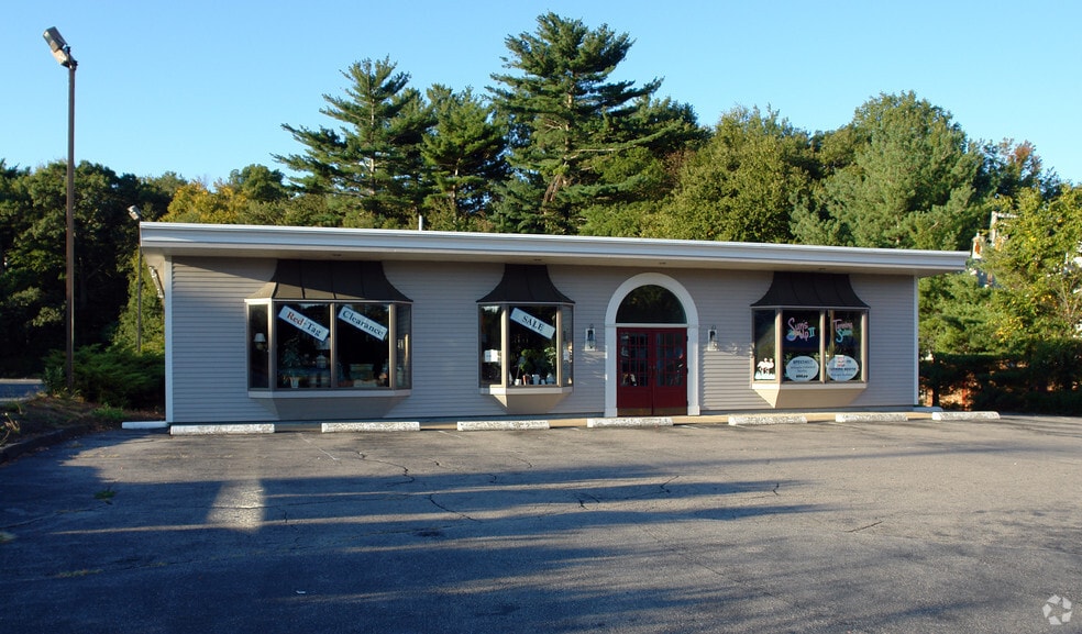 16 Whiting St, Hingham, MA 02043 Retail For Lease