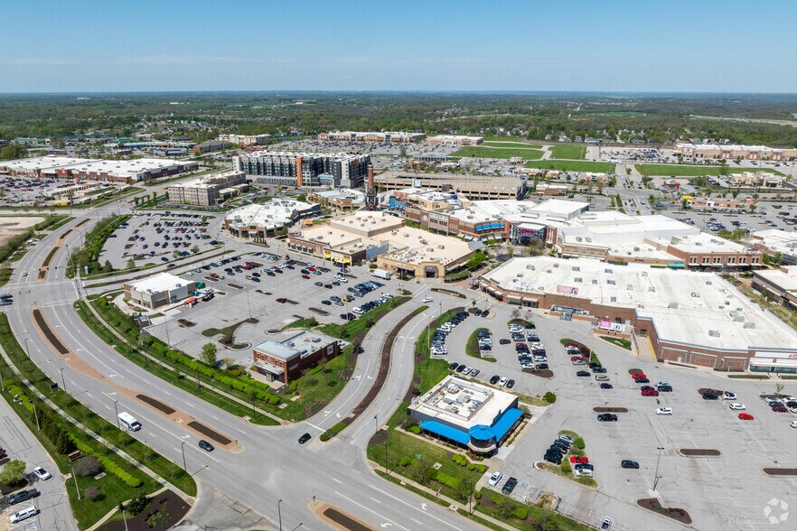 More Photos Of 1821 Village West Pky, Kansas City Unknown For Lease