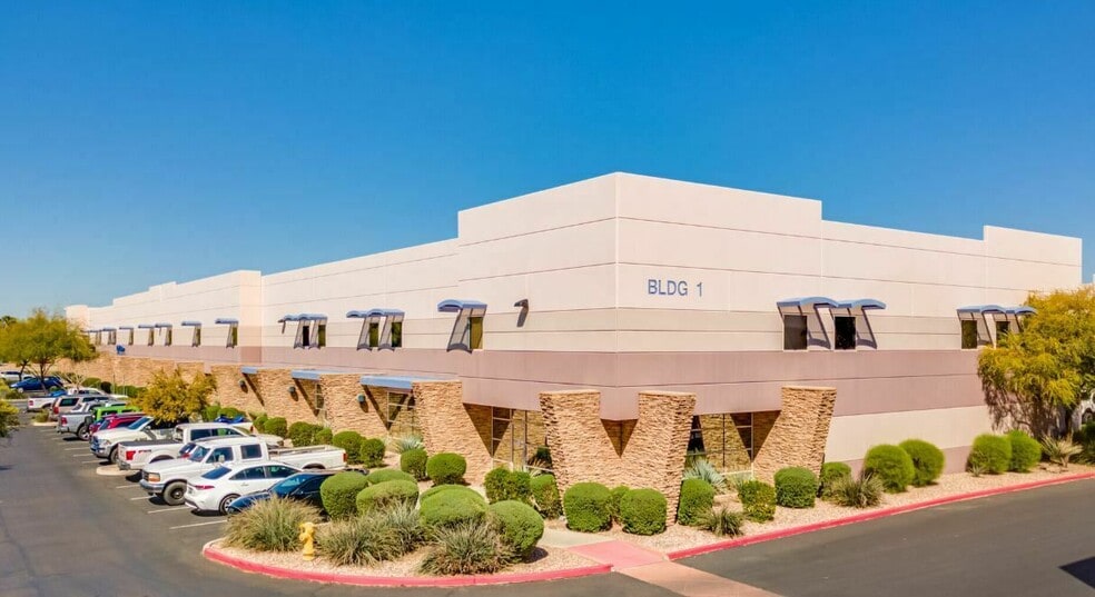 More Photos Of 9299 W Olive Ave, Peoria Warehouse For Lease