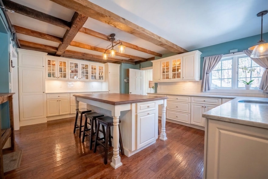 More Photos Of 2 River Rd, Cape Neddick Hospitality For Sale