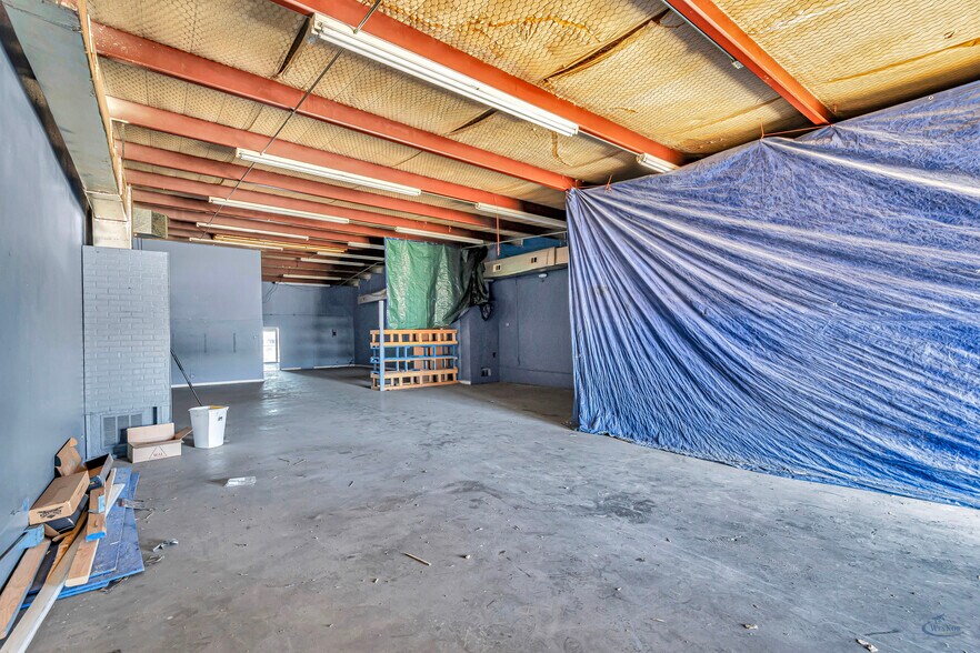 More Photos Of 3636 Andrews Hwy, Odessa Storefront For Lease