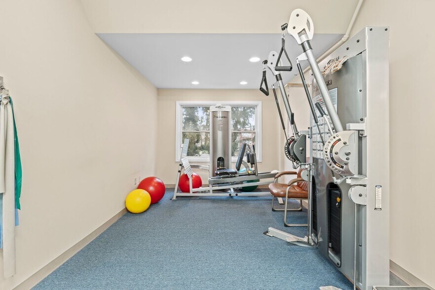 More Photos Of 17 Elm Ave, Hackensack Rehabilitation Center For Lease