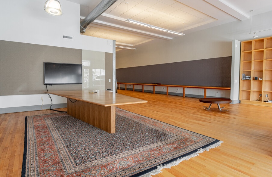More Photos Of 204 Rigsbee Ave, Durham Office For Sale