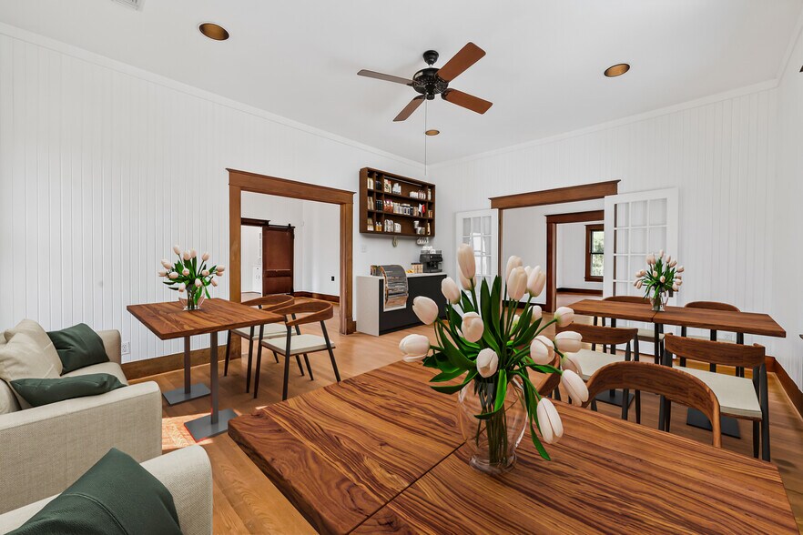 More Photos Of 38011 Spur 149 Rd, Magnolia Office Residential For Sale