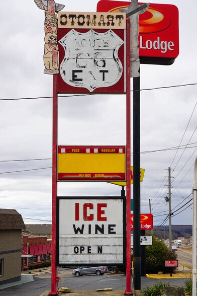 More Photos Of 1413 Martin Springs Dr, Rolla Convenience Store For Lease