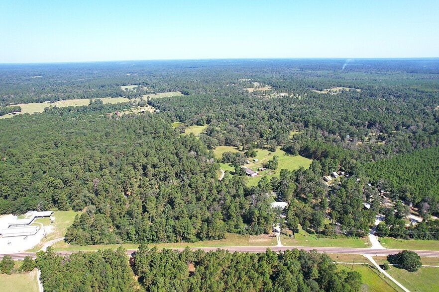 More Photos Of 6300 FM 3081, Willis Manufactured Housing Mobile Home Park For Sale