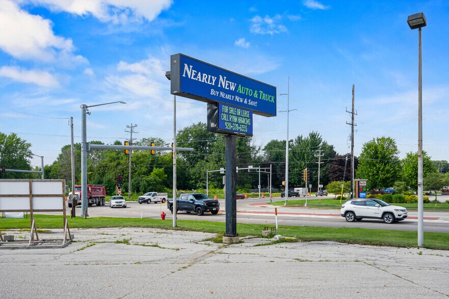 More Photos Of W7293 US Highway 10 114, Menasha Auto Dealership For Sale