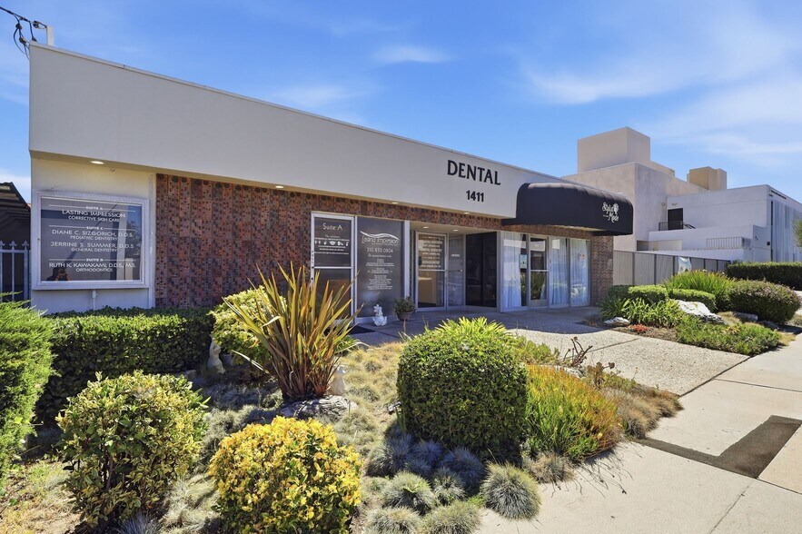 Primary Photo Of 1411 W 7th St, San Pedro Medical For Sale