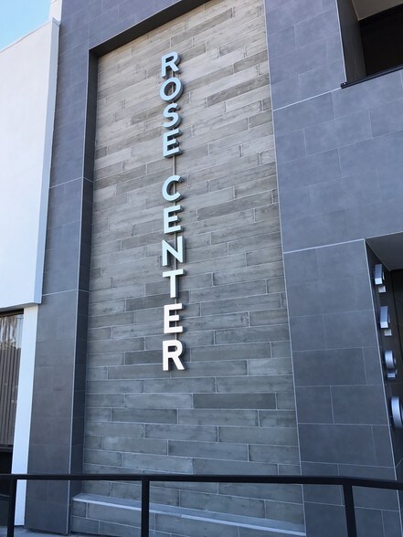 More Photos Of 1277 Garnet Ave, San Diego Storefront Retail Office For Lease