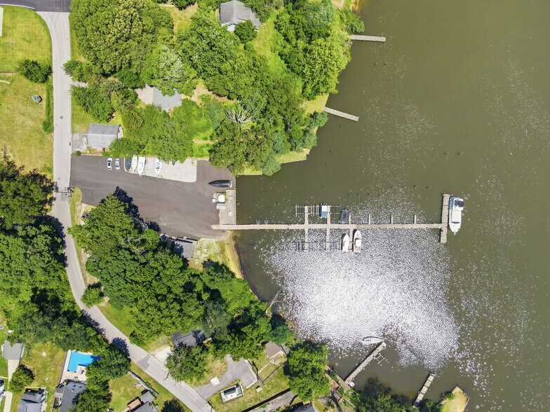 More Photos Of 7813 Leymar Rd, Glen Burnie Marina For Sale