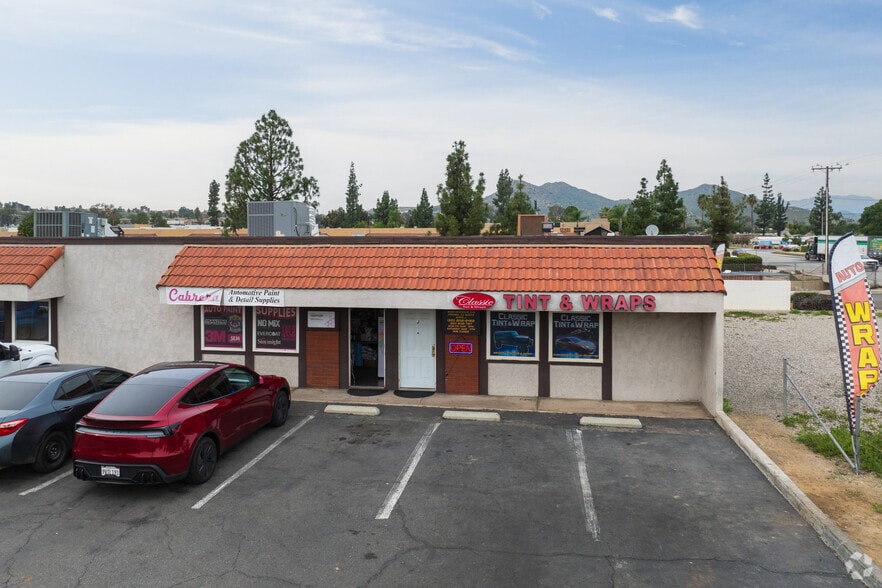 More Photos Of 12321 Magnolia Ave, Riverside Light Manufacturing For Lease