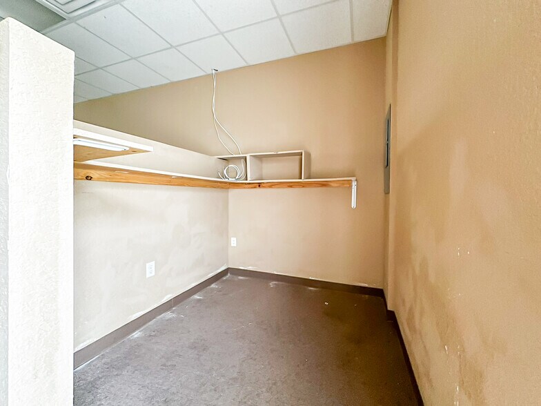 More Photos Of 2385 EF Griffin Rd, Bartow Office For Lease