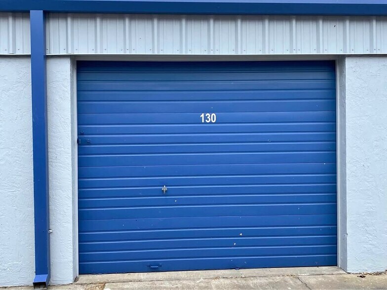 More Photos Of 249-268 Seaboard Ave, Venice Warehouse For Sale