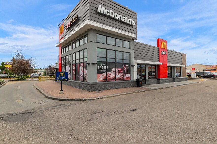 More Photos Of 13310 111 Av NW, Edmonton Unknown For Lease