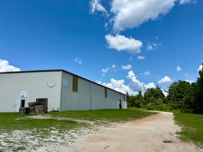 More Photos Of 500 Industrial Park dr, Brewton Warehouse For Sale