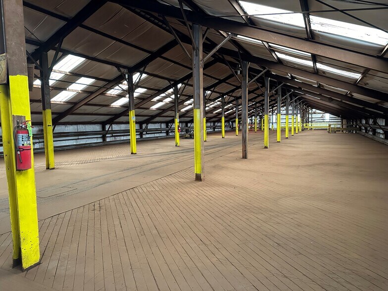 More Photos Of 2170 Julia Simpkins Rd, Hiwassee Warehouse For Sale