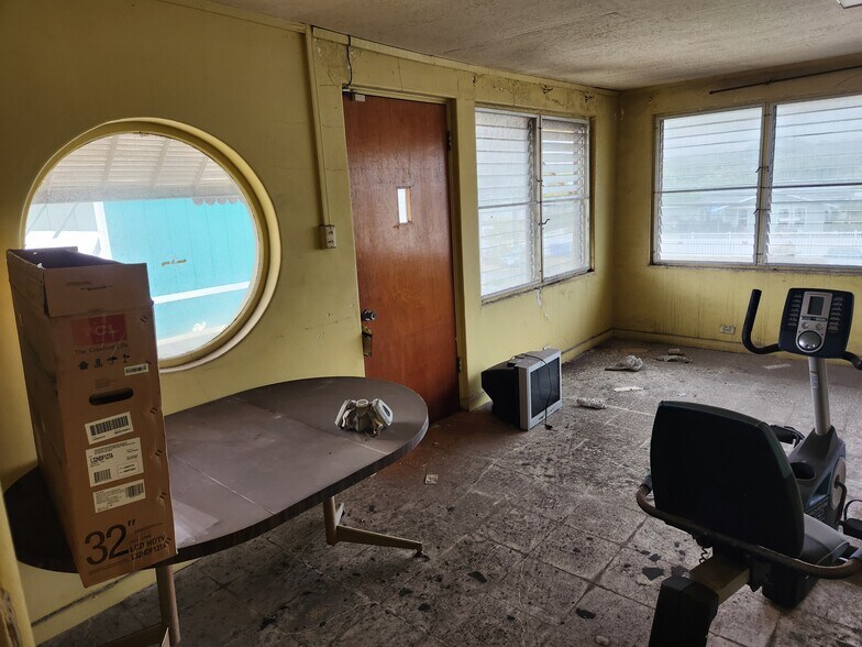 More Photos Of 41-867 Kalanianaole Hwy, Waimanalo Freestanding For Sale