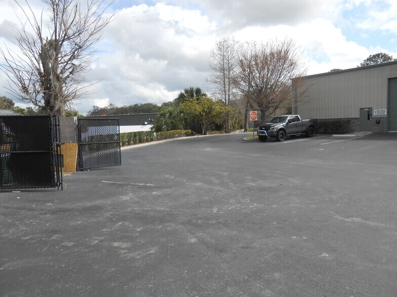 More Photos Of 2100 Ronald Reagan Blvd, Longwood Showroom For Sale