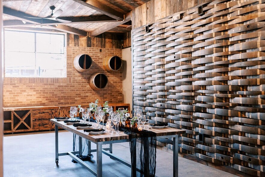 More Photos Of 208 S Green St, Sonora Restaurant For Sale