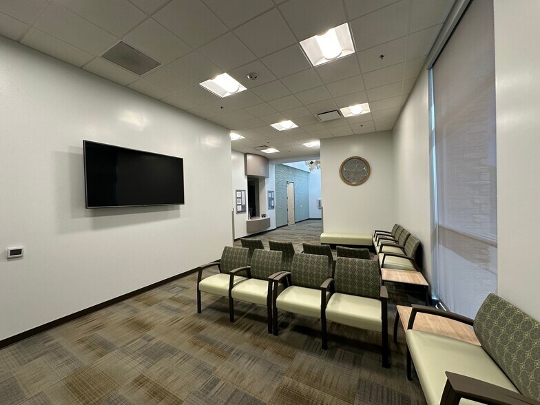 More Photos Of 77 S Dobson Rd, Chandler Office For Sale