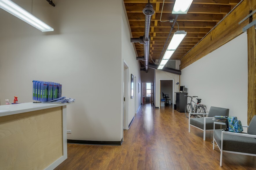 More Photos Of 1229 N North Branch St, Chicago Light Manufacturing For Lease