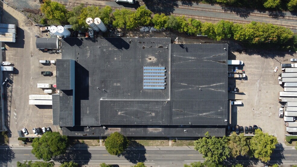 More Photos Of 2233 49th Ave N, Minneapolis Warehouse For Sale