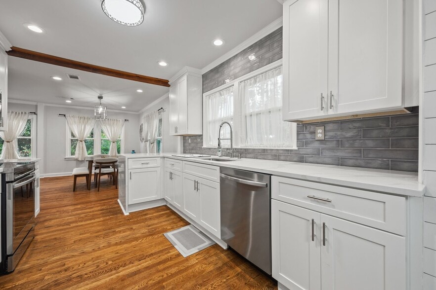 More Photos Of 10 Claire Dr, Atlanta Multifamily For Sale
