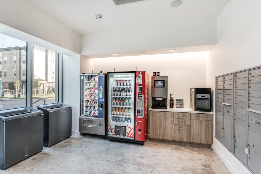 More Photos Of 2999 Olympus Blvd, Coppell Office For Lease