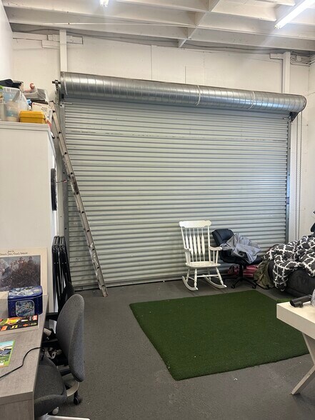 More Photos Of 433 W Arrow Hwy, Glendora Auto Repair For Lease