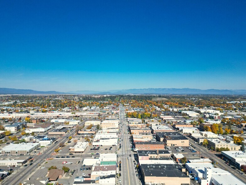 More Photos Of 302 S Main St, Kalispell Restaurant For Sale