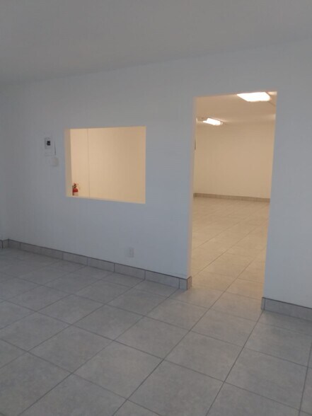 More Photos Of 1000 S Dixie Hwy W, Pompano Beach Office For Lease