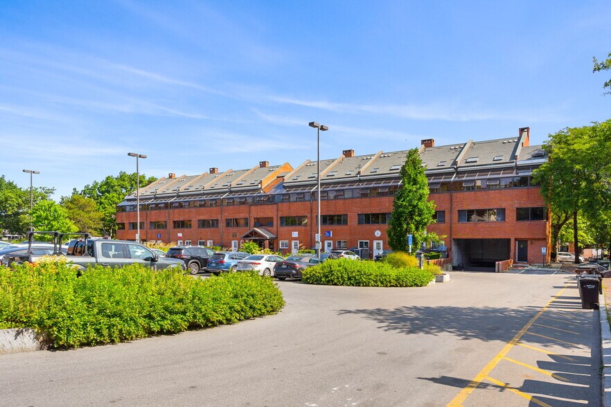 More Photos Of 1 Merrimac St, Newburyport Apartments For Sale