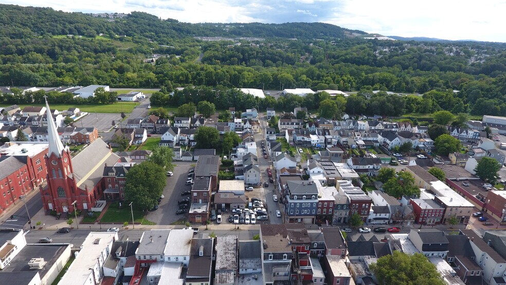 More Photos Of 404-410 S Main St, Phillipsburg Auto Repair For Sale