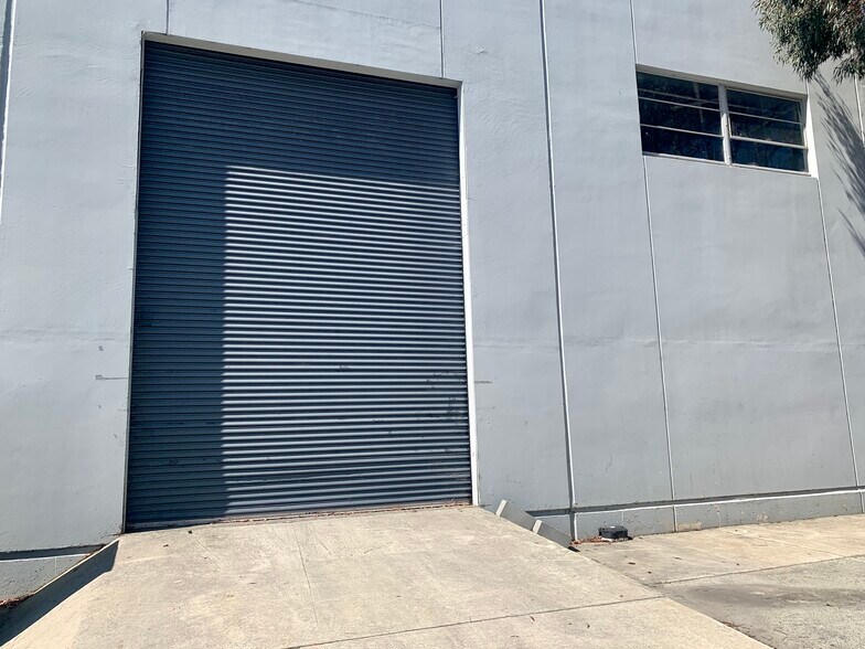 More Photos Of 1535 Rollins Rd, Burlingame Warehouse For Lease