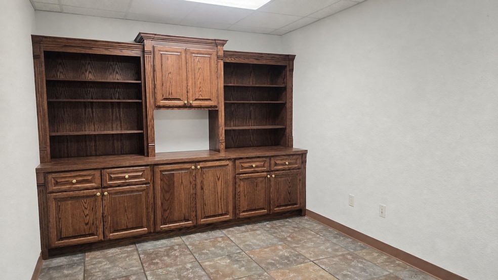 More Photos Of 3180 Central Mall Dr, Port Arthur Medical For Sale