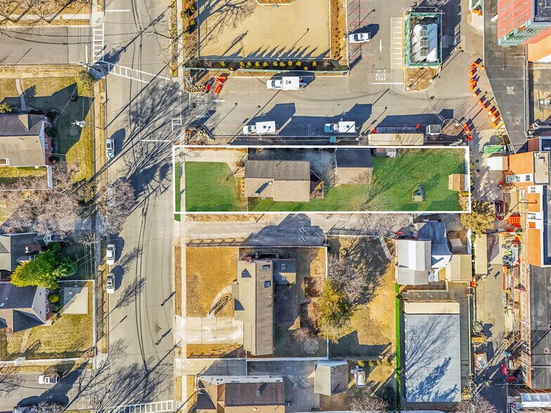 More Photos Of 33 Nassau Pky, Oceanside Land For Sale