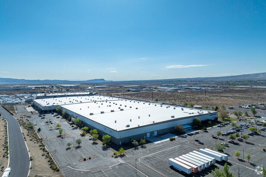 More Photos Of 1600 E Newlands Dr, Fernley Warehouse For Lease