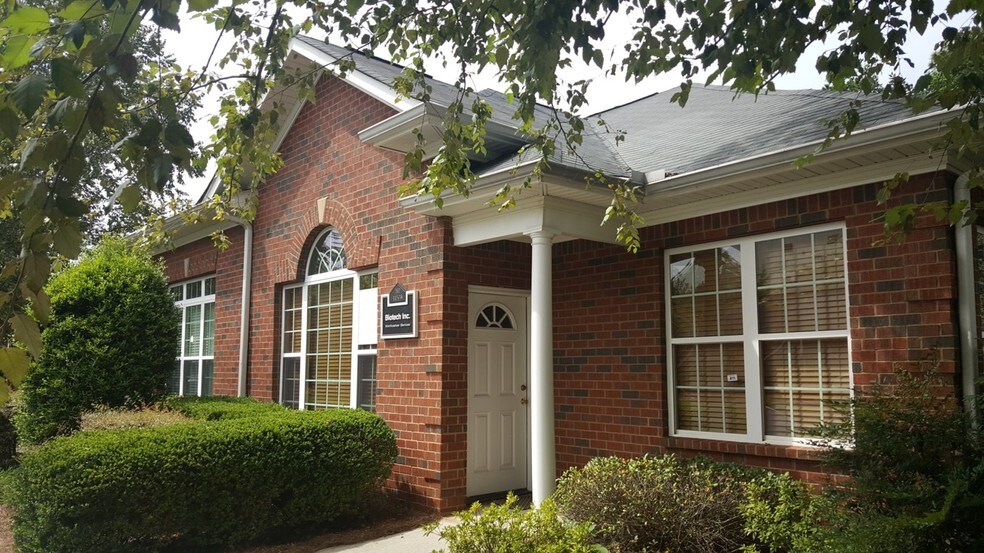 More Photos Of 11539 Park Woods Cir, Alpharetta Office For Lease
