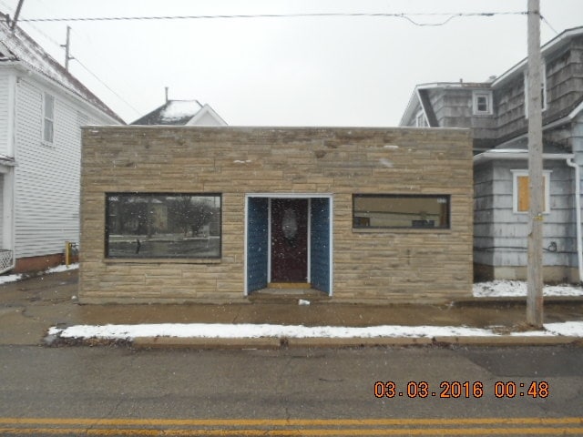 More Photos Of 320 W Adams St, Muncie Office For Lease