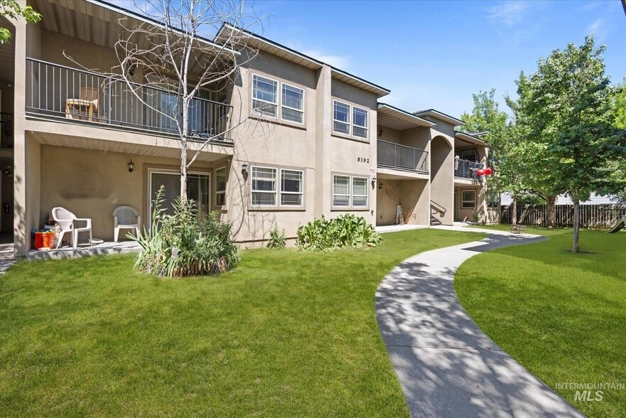 More Photos Of 9212 W Brogan Dr, Boise Apartments For Sale