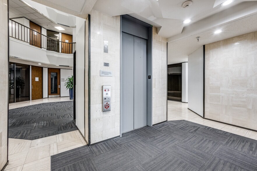 More Photos Of 2616 S Loop W, Houston Office For Lease