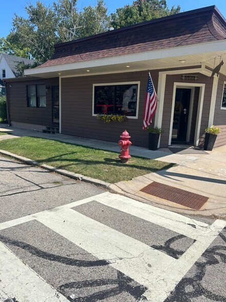 More Photos Of 6833 24th Ave, Kenosha Storefront Retail Residential For Sale