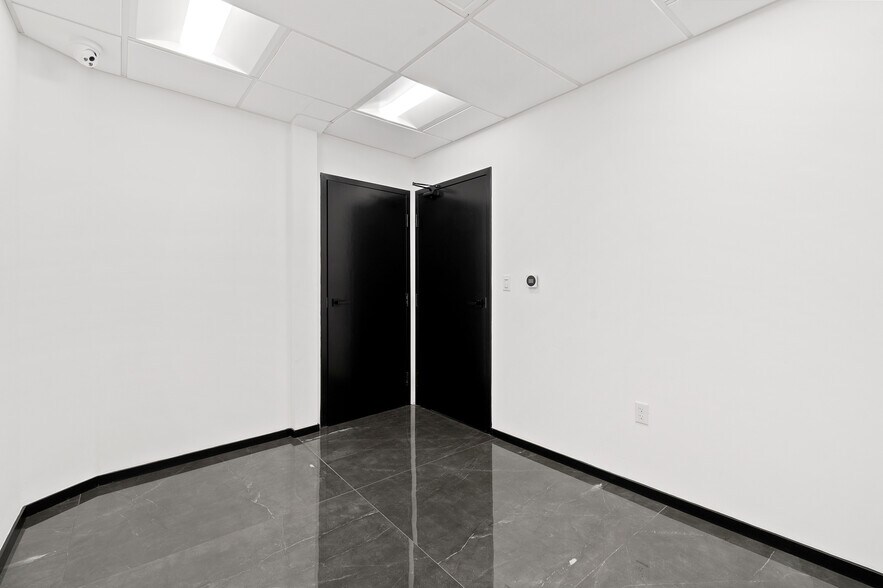 More Photos Of 1500 7th St, San Francisco Coworking Space