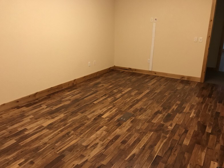 More Photos Of 4775 Larimer Pky, Johnstown Office For Sale